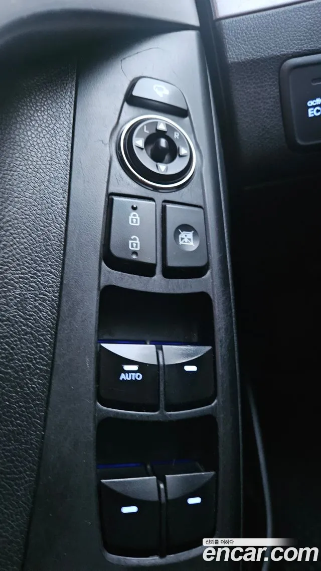 Hyundai Avante 2011 thumb 9