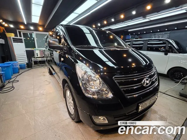 Hyundai Starex 2016 thumb 2