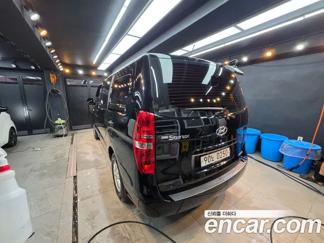 Hyundai Starex 2016 thumb 4
