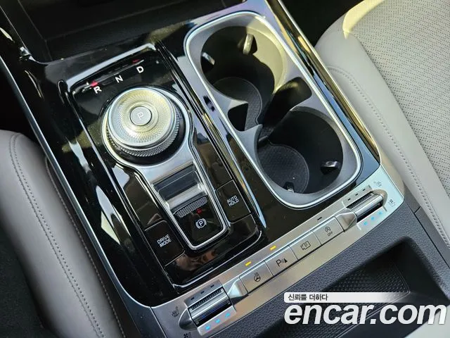 Kia Carnival 2021 thumb 9