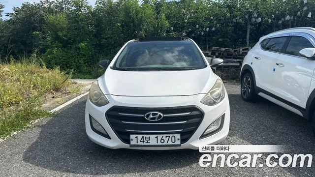 Hyundai i30 2012 thumb 12