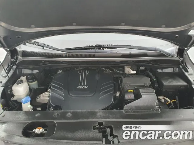 Kia Carnival 2017 thumb 6