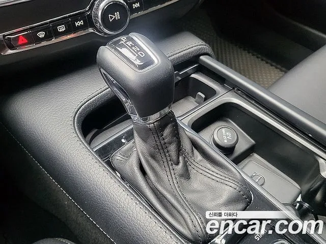 Volvo S90 2017 thumb 9