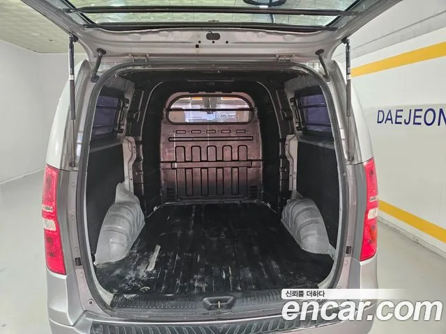 Hyundai Starex 2014 thumb 8
