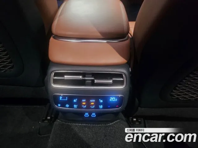 Genesis GV70 2025 thumb 7