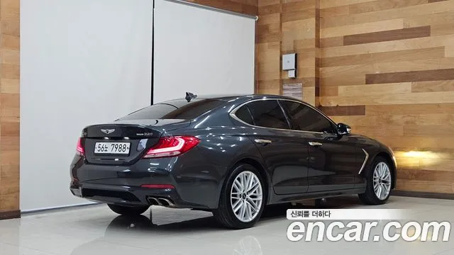 Genesis G70 2019 thumb 2