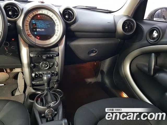 Mini Countryman 2012 thumb 10