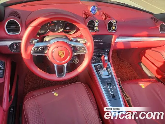 Porsche Cayman 2020 thumb 7