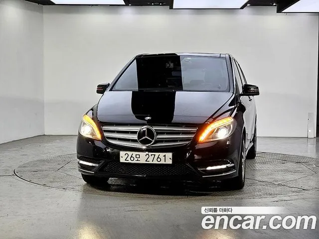 Mercedes-Benz B-Class 2014 thumb 2