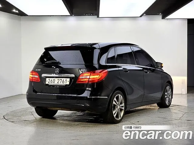 Mercedes-Benz B-Class 2014 thumb 4
