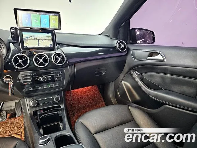 Mercedes-Benz B-Class 2014 thumb 10