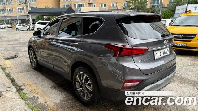 Hyundai Santa Fe 2018 thumb 4