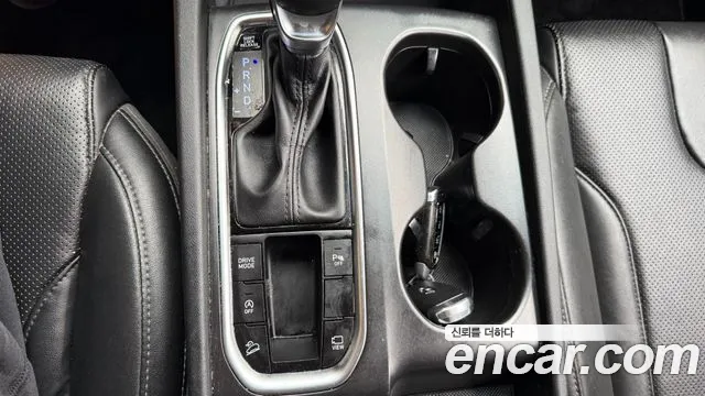 Hyundai Santa Fe 2018 thumb 9