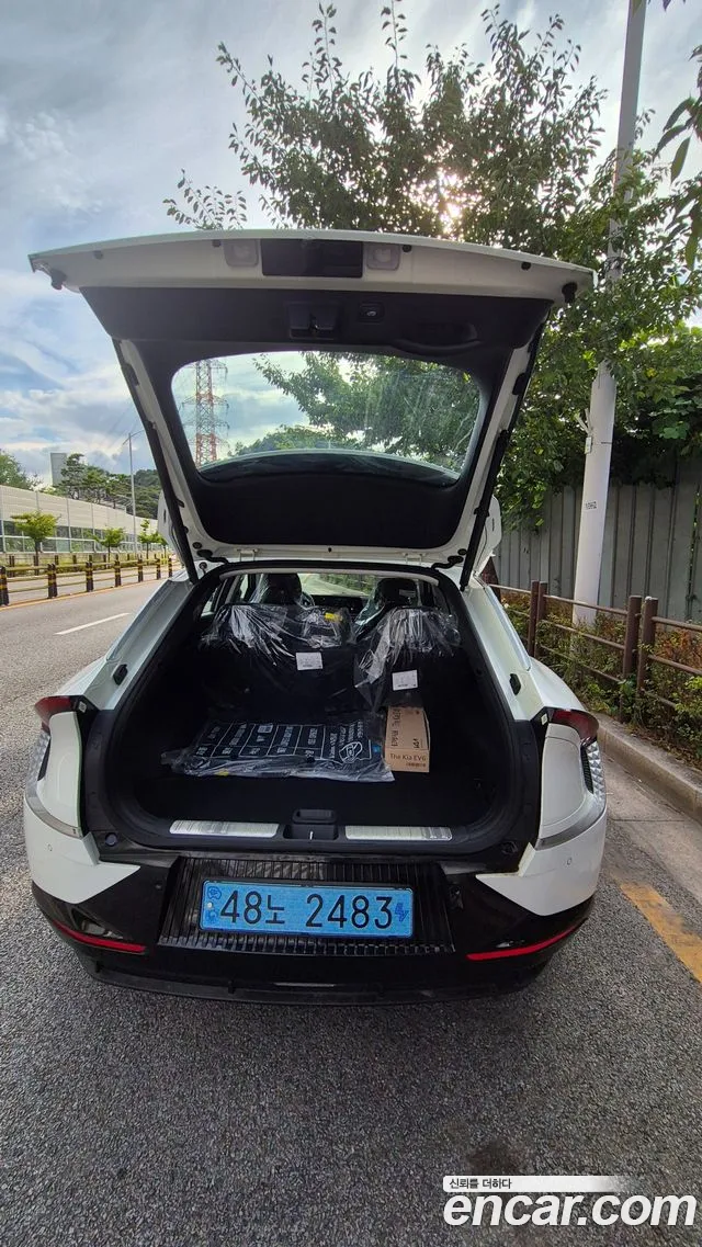 Kia EV6 2022 thumb 5
