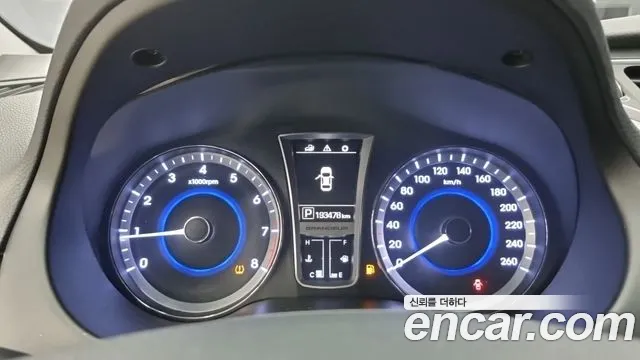 Hyundai Grandeur 2016 thumb 8