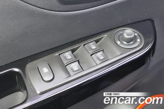 Renault Captur 2014 thumb 8