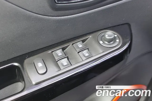 Renault Captur 2014 thumb 10