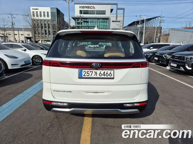 Kia Carnival 2020 thumb 3