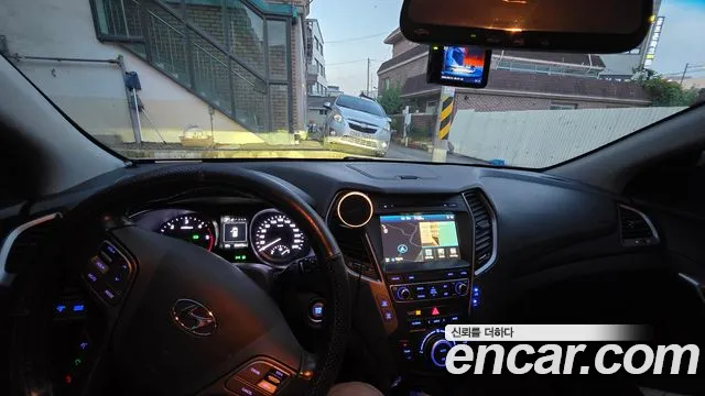 Hyundai Santa Fe 2016 thumb 12