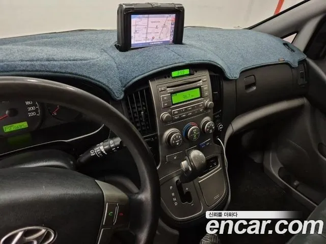 Hyundai Starex 2012 thumb 5