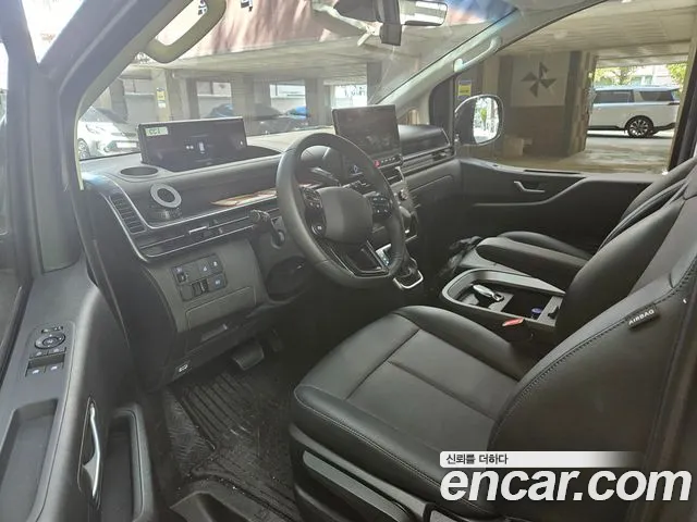 Hyundai Staria 2026 thumb 4