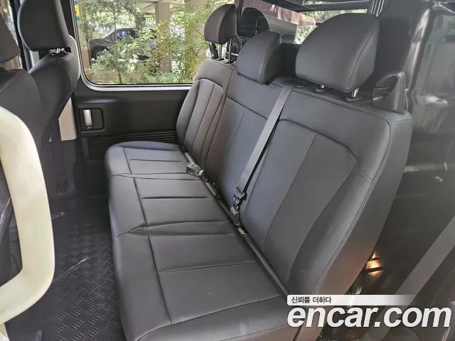 Hyundai Staria 2026 thumb 5