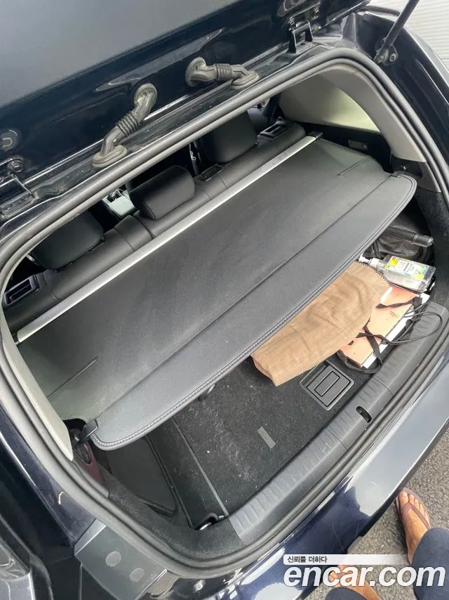 Lexus CT200h 2011 thumb 11