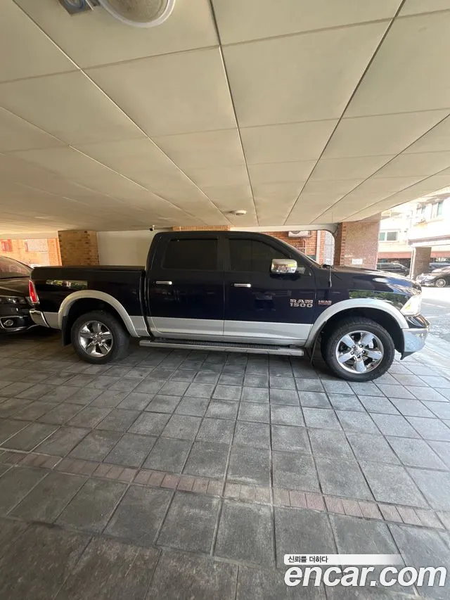 Dodge Ram Pick Up 2014 thumb 10