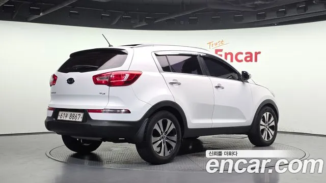 Kia Sportage 2010 thumb 2