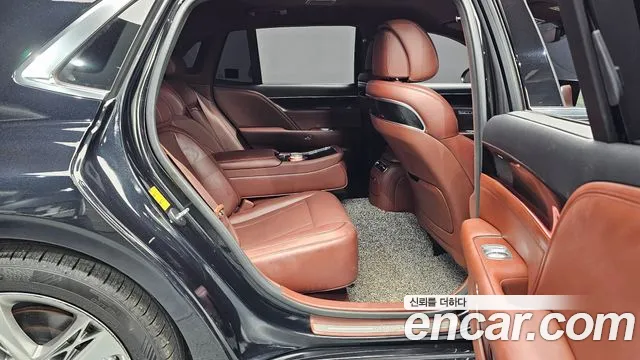 Genesis G90 2022 thumb 12