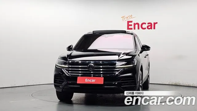 Volkswagen Touareg 2020 thumb 2