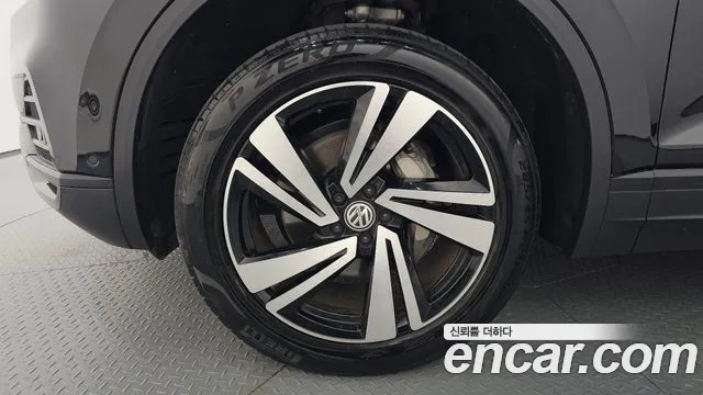 Volkswagen Touareg 2020 thumb 4