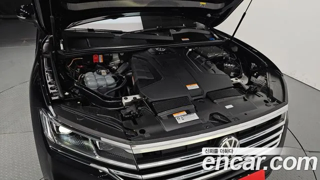 Volkswagen Touareg 2020 thumb 5