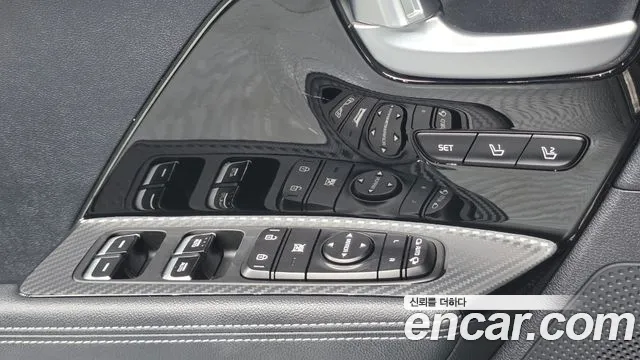 Kia Niro 2018 thumb 11