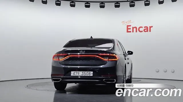 Hyundai Grandeur 2017 thumb 4