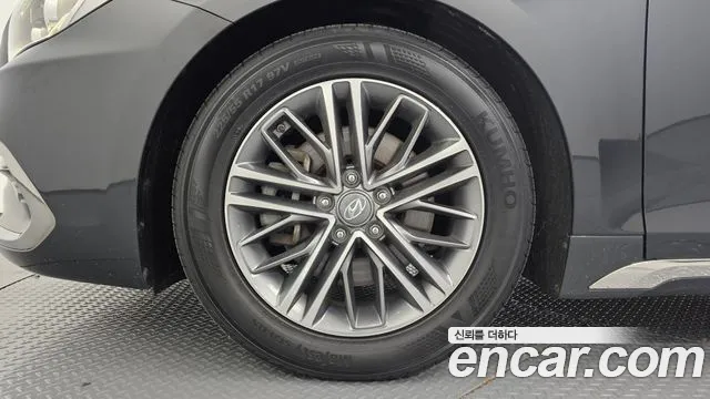 Hyundai Grandeur 2017 thumb 5
