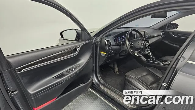 Hyundai Grandeur 2017 thumb 10