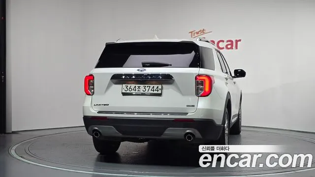 Ford Explorer 2020 thumb 4