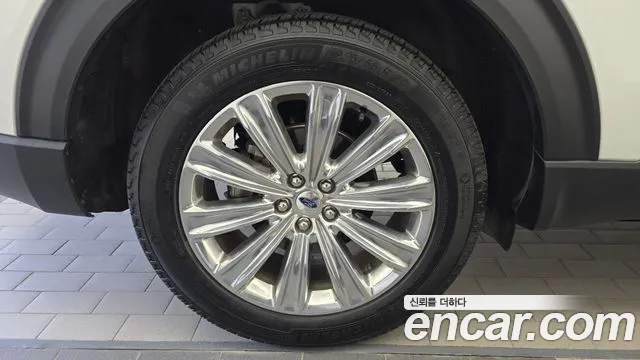 Ford Explorer 2020 thumb 5