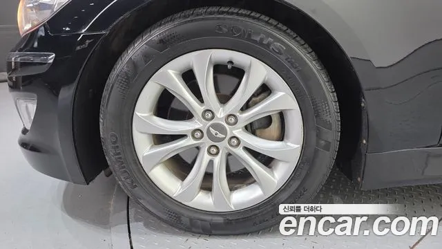 Hyundai Genesis 2012 thumb 5