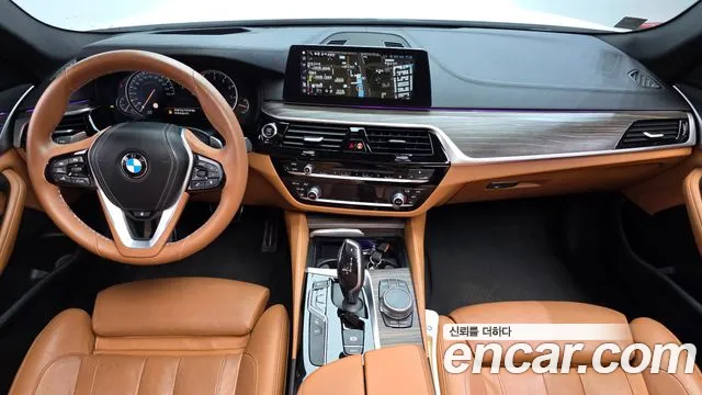BMW 5 серии 2017 thumb 7