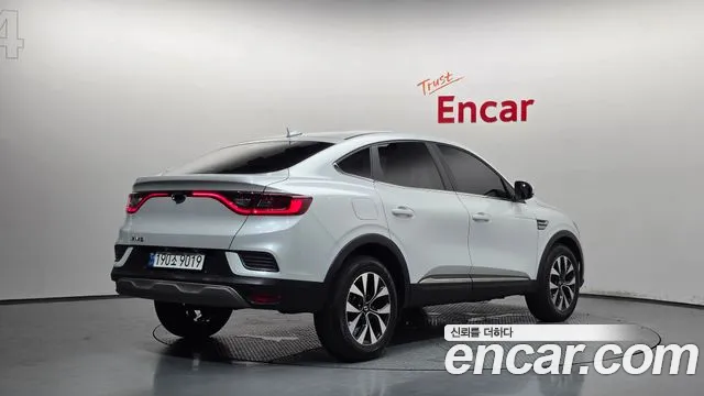 Renault Arkana 2022 thumb 2