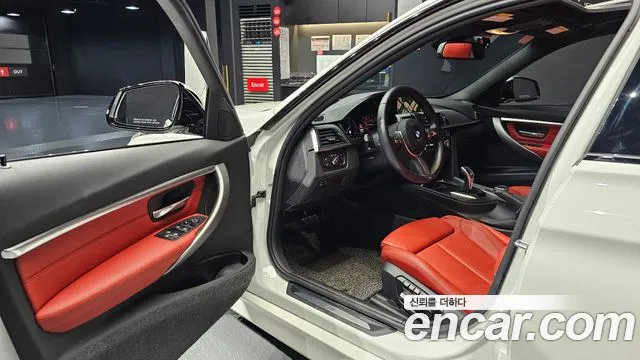 BMW 3 серии 2018 thumb 9
