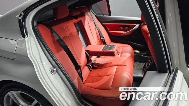 BMW 3 серии 2018 thumb 10