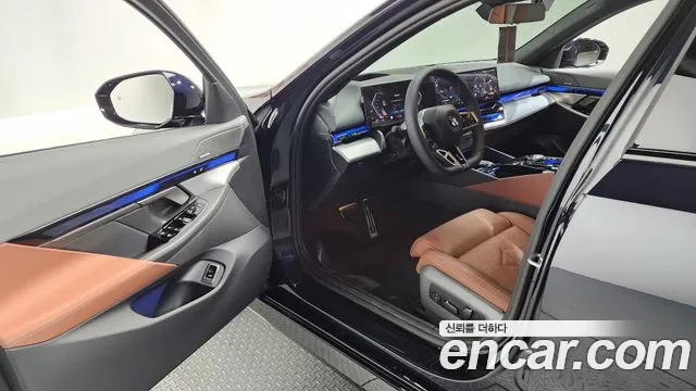 BMW 5 серии 2025 thumb 10
