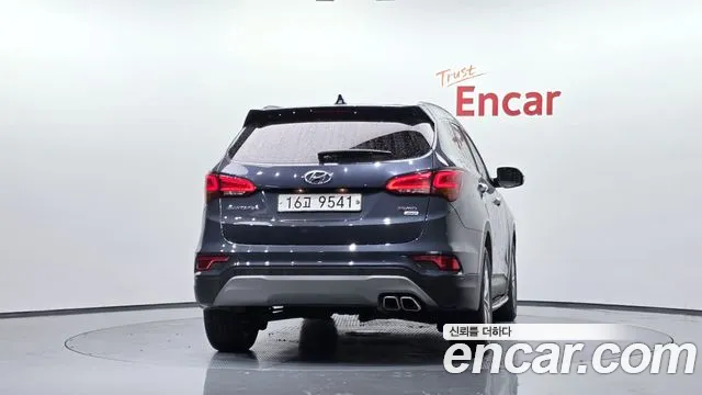 Hyundai Santa Fe 2016 thumb 4