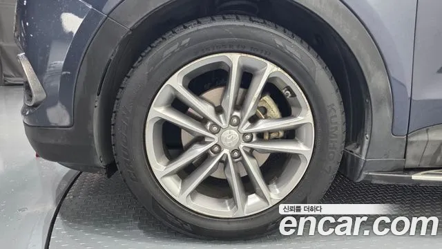 Hyundai Santa Fe 2016 thumb 5