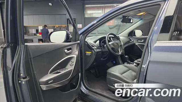 Hyundai Santa Fe 2016 thumb 10