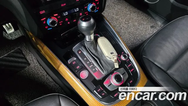 Audi Q5 2014 thumb 9