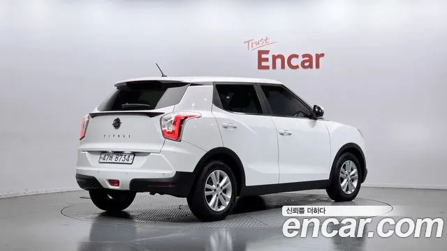 KGM Tivoli 2015 thumb 2